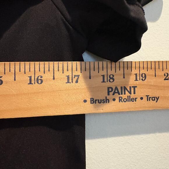 Holy Cross Crusaders Shirt Mens Small Black NCAA Football Adidas Aeroready Tee - Picture 8 of 9